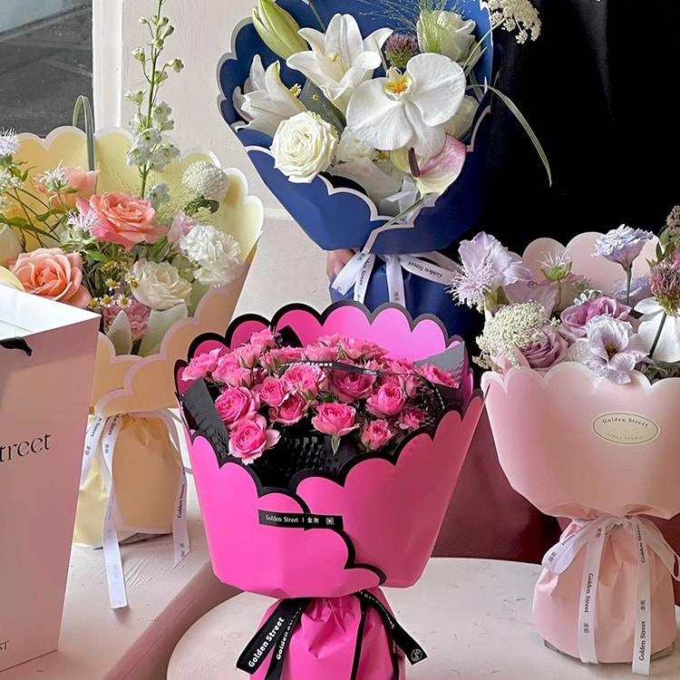 MYHC-71 Monokrom Petal Şekilli Pamuk Çiçek Ambalaj Kağıdı