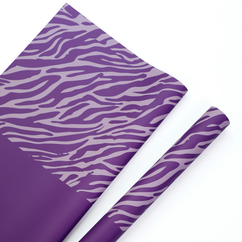 Zebra desenli altı renkli çiçek ambalaj kağıdı
